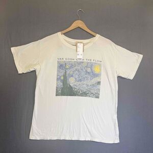 NWT Urban Outfitters  White Graphic Print Round Neck T Shirt Medium